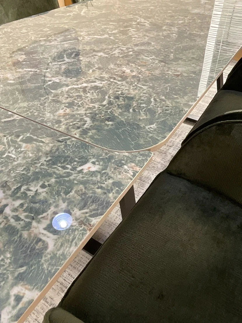 VICENZA DINING TABLE